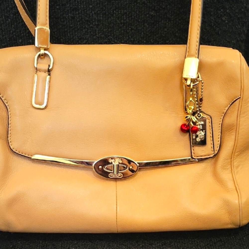 Tan Leather Coach Handbag Or Crossbody - Picture 2 of 7